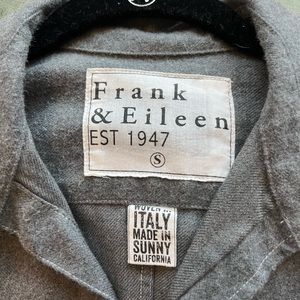 frank & eileen cotton button down. Size small.